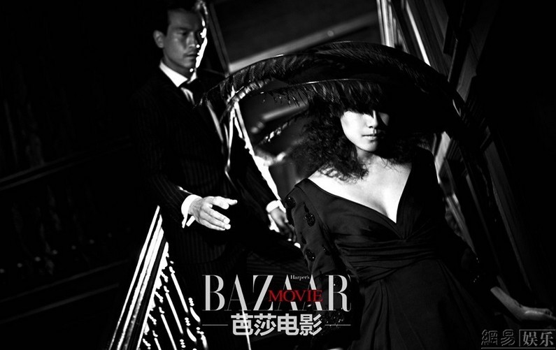 徐靜蕾亂世佳人寫真曝光深V裝秀事業線