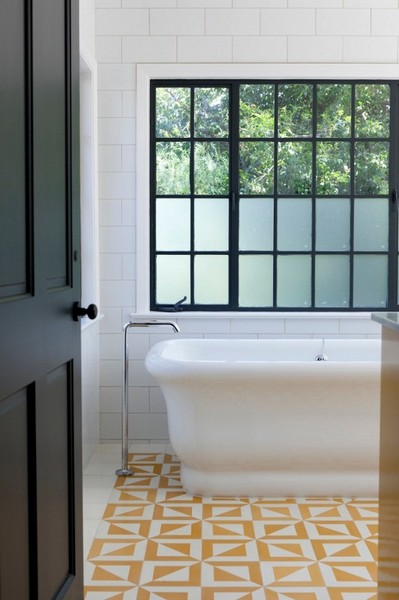 �߲����L���Ҿ�ɫ���OӋ