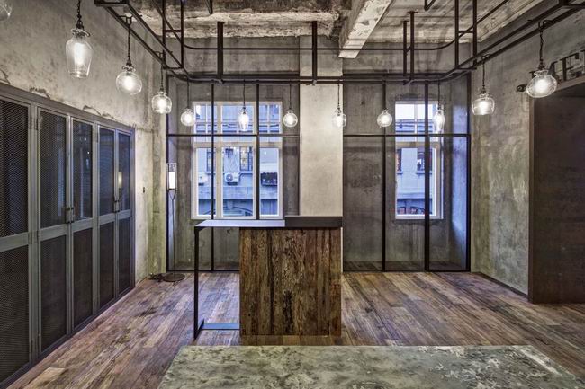 �Ϻ�Mercato�͏d