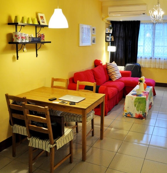 �������ռ{���۸C