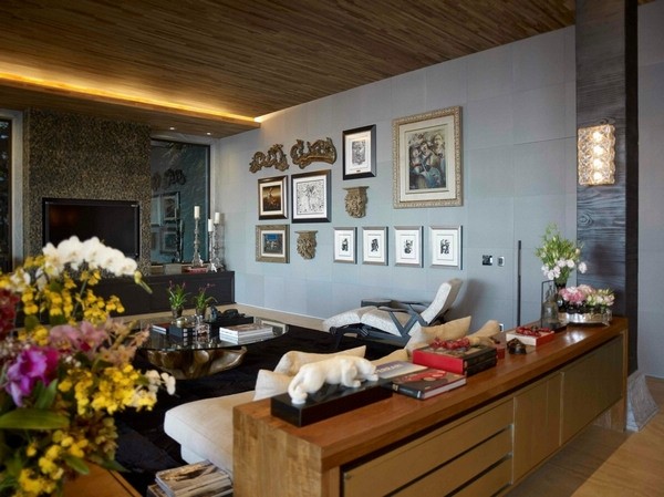 巴西山中宮殿般的私人別墅