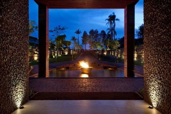 巴西山中宮殿般的私人別墅