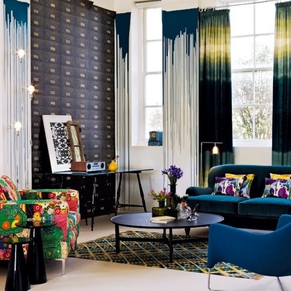 ɫ����ײ�S�{���}ɫ�ʼҾ�(3)