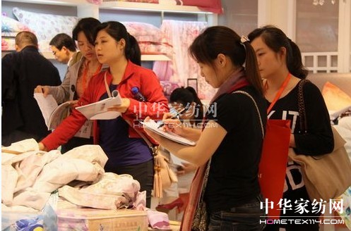 ���ռҼ��Ƴ����唵�aӳ��ϵ����Ʒ