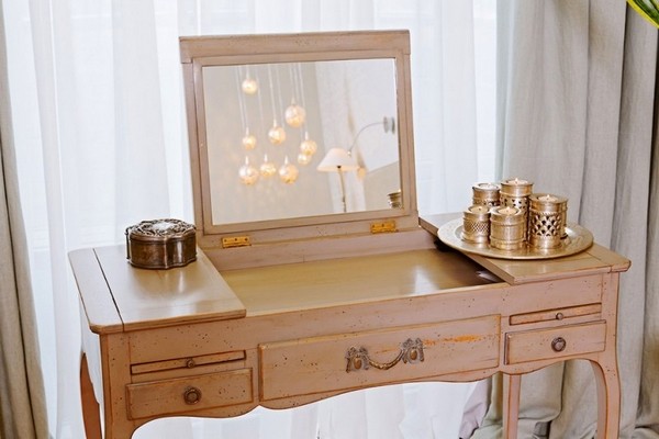 ˇ�g��Ϣ�����m���oɫ�ʹ�Ԣ