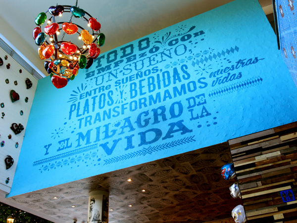 ī����Milagros�͏d