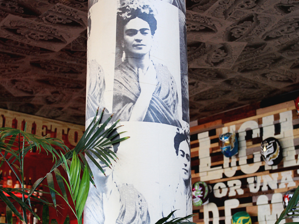 ī����Milagros�͏d