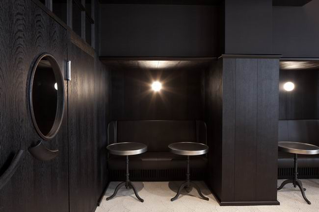 VolkshausBasel�͏d