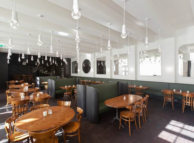 VolkshausBasel�͏d