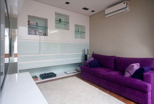 �e�ж���İ������Aסլ