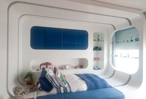 �e�ж���İ������Aסլ