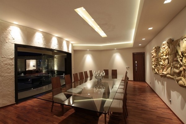 ���f�ںτ�(chu��ng)�µĸ��X(ju��)��LC�e��