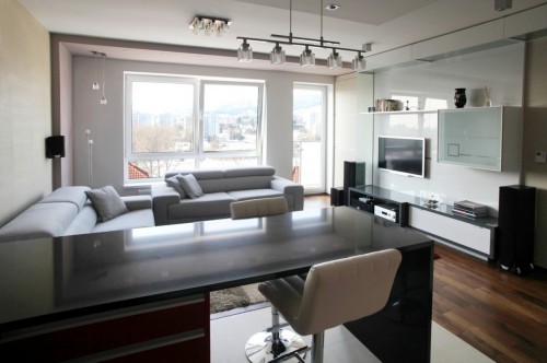 �F�����s�L��һ��һ�d