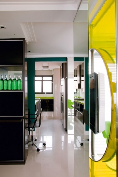 �F������ʥ���_ɫ�ʼҾ��OӋ