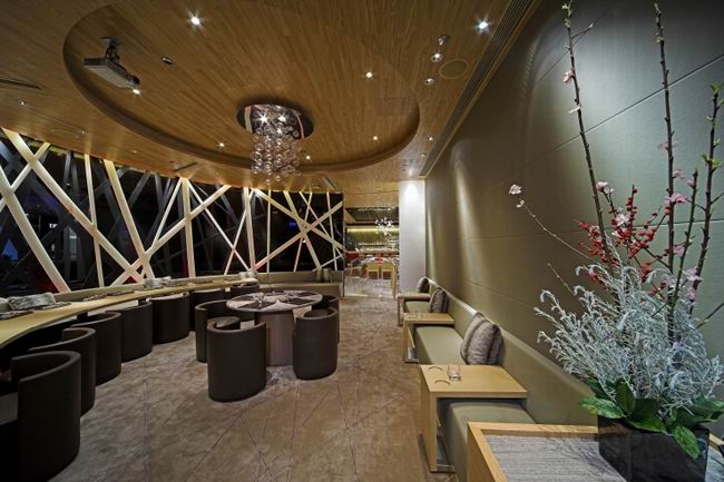 ���Lianifc�͏d