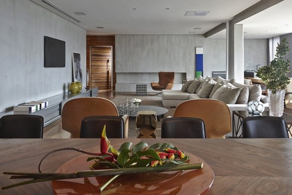 �����m��Ҋ�r�У���������LA��Ԣ