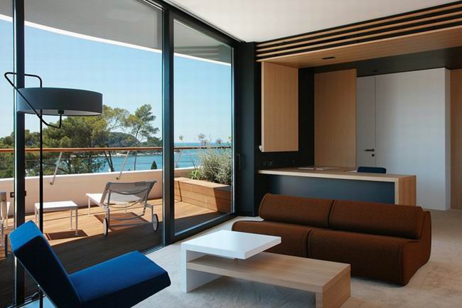 ���_�؁�Lone�Ƶ�