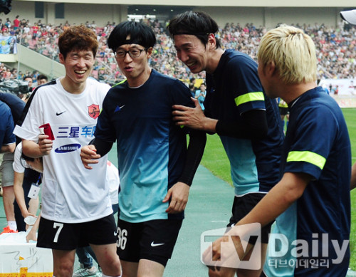 �����С����¹�ϵ�������n������ِ