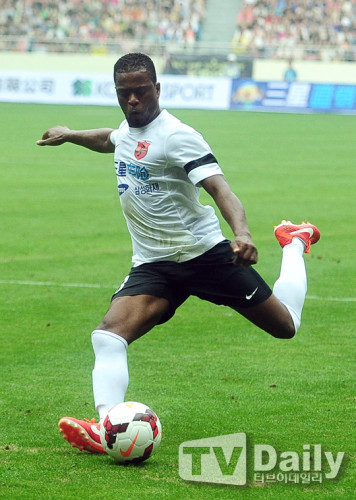 �����С����¹�ϵ�������n������ِ