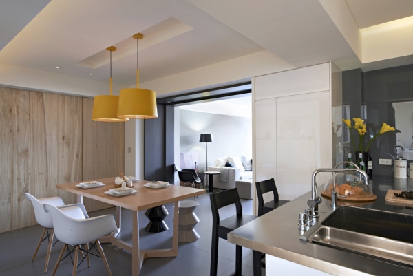 ��Ȼ�������W�L�_��סլ