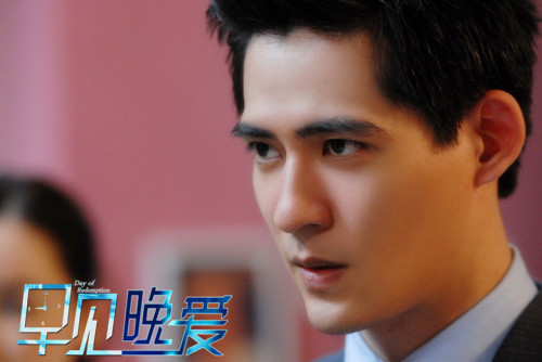 ����Ҋ����ۡ���ɫ�A���������ĽǑ�