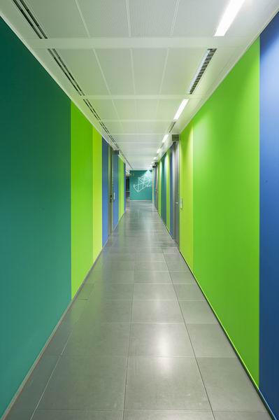 ɫ���S���ČWУ����