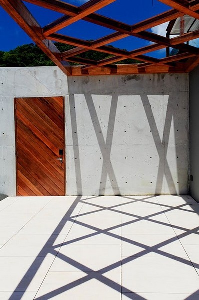 �ռ��{���u�ȼ��������˾���