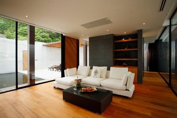 �ռ��{���u�ȼ��������˾���