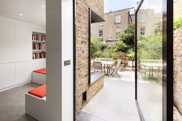 ���ر����ĕ�������