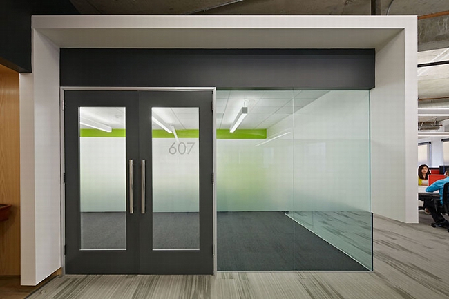 �f��ɽSquareTrade�k����