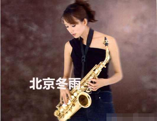 林志玲早年玩樂器寫真曝光