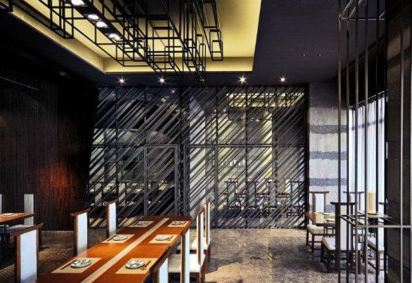 �ձ������͏d