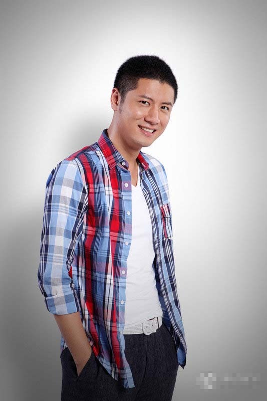 "新戀愛"曝全家福寫真姚笛任重甜蜜