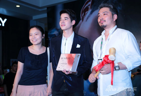 馬里奧北京簽售寫真最想合作章子怡