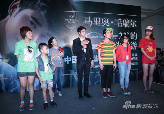 馬里奧北京簽售寫真最想合作章子怡
