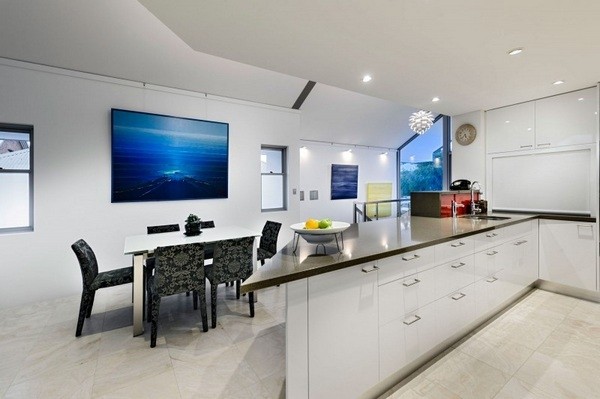 ����ɫ�ʰĴ������F��סլ�OӋ