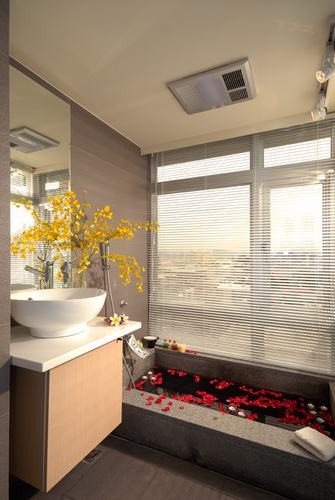 40�O����Ů��Ψ��С��