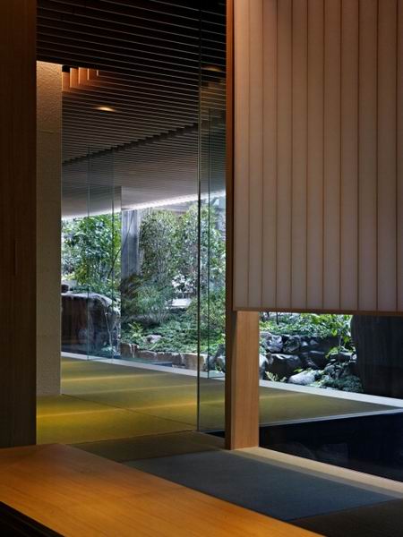 �ձ�KyotoKokusai�Ƶ�