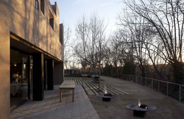 ԭľɫ���������g�R����Filand��n�͏d