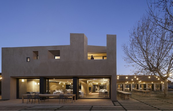 ԭľɫ���������g�R����Filand��n�͏d