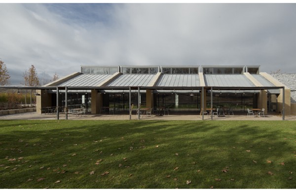 ԭľɫ���������g�R����Filand��n�͏d