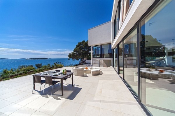 ���_�؁���ɫ�侀�����e��