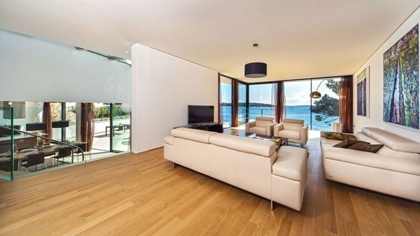 ���_�؁���ɫ�侀�����e��