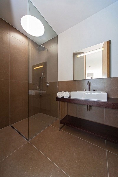 ���_�؁���ɫ�侀�����e��