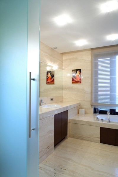 �Aɳ�r(sh��)�ЬF(xi��n)���мҾӺ�(ji��n)�s�����ں�(ji��n)��