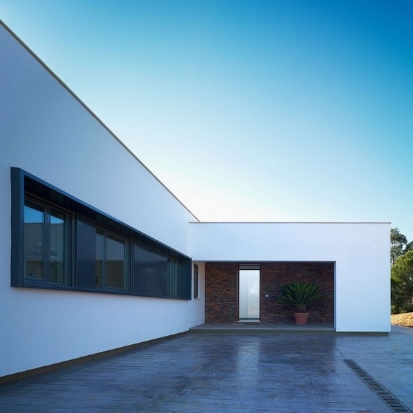 ��@�|���L���������סլ