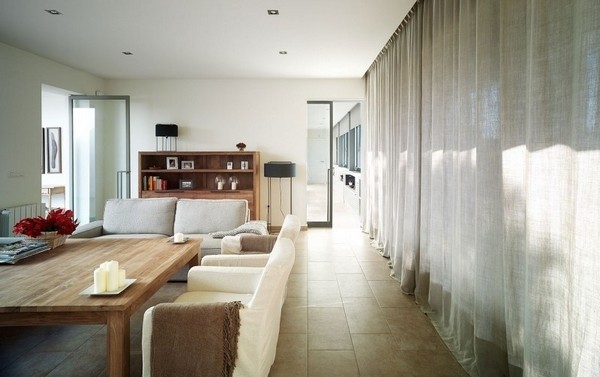 ��@�|���L���������סլ