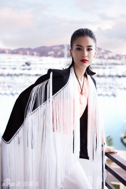 黃圣依全新時(shí)尚大片高貴冷艷