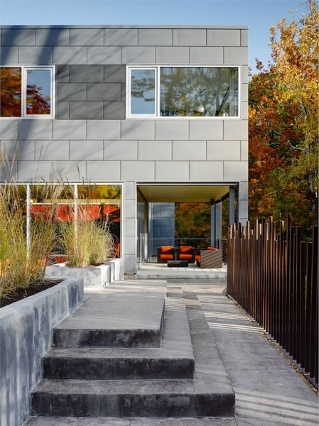 �ƻ�ɫ���c�U���⾳������^סլ�OӋ