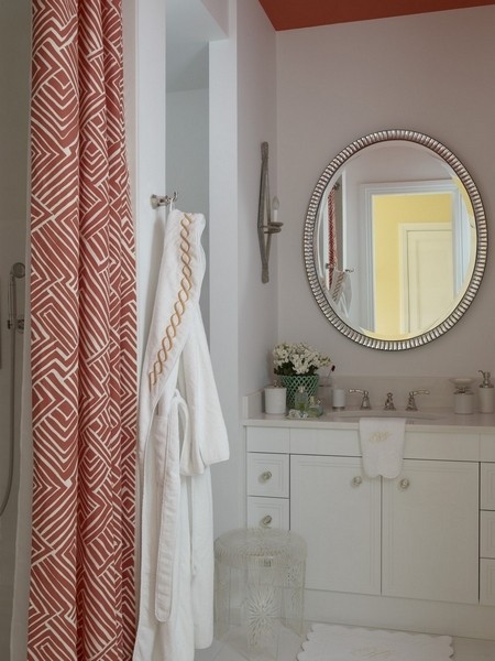 �(y��ng)���c�g��Ī˹���ǹ�ɫ�ʹ�Ԣ